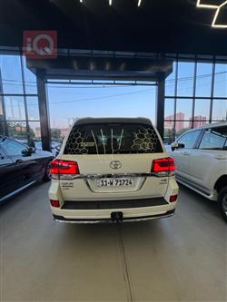 تويوتا لاندكروزر